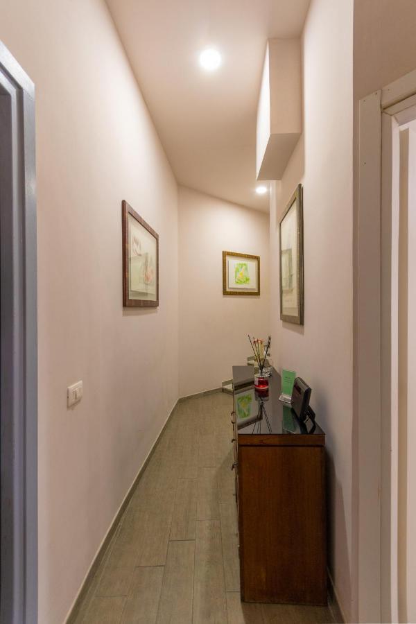 Vercelli Guest House Near San Giovanni Rome Exterior photo