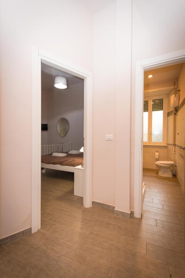 Vercelli Guest House Near San Giovanni Rome Exterior photo